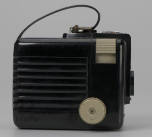 Aparat fotograficzny,  Kodak Brownie Flash